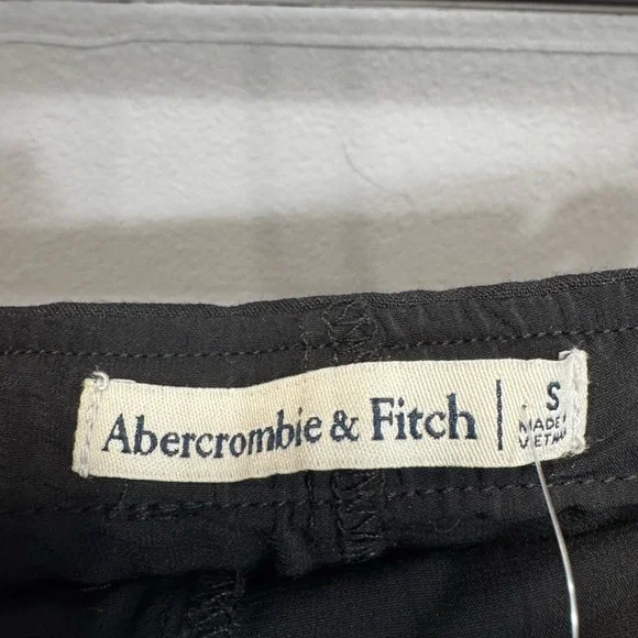 Classic Black Women's Skirt/Skort - Picture 4 of 5